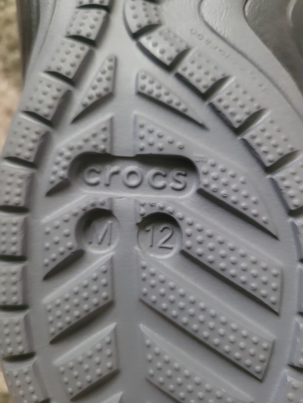 NEW CROCS Black/Charcoal Modi 2.0 Flip - Picture 4 of 4